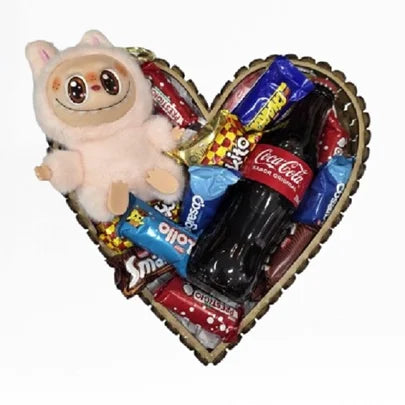 Cesta Coração com Labubu e Chocolate